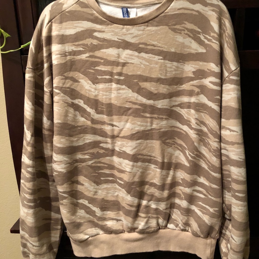 Pullover sweatshirt brown camouflage  -great shape
